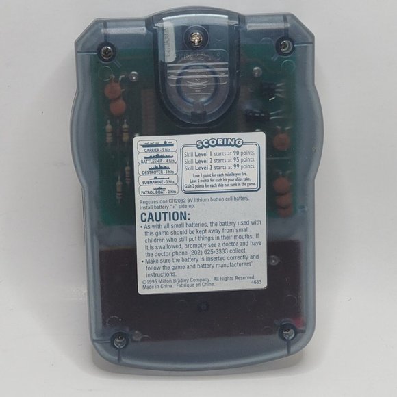 Milton Bradley Battleship Handheld Electronic Game 1995 B - Picture 2 of 2